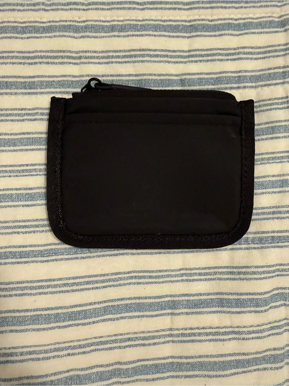 Lululemon True Identity Card Case in Black